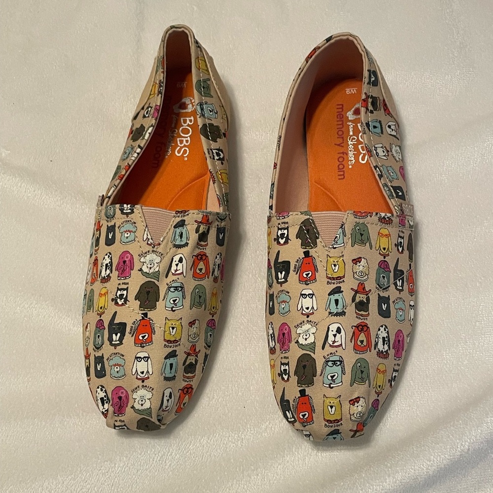 Brand new Skechers BOBS for dogs Woman’s dog Colorful Loafers